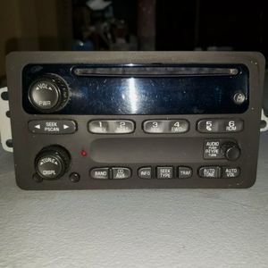 2005 Monte Carlo Stock Delphi Delco Radio Used. Condition is "Used".